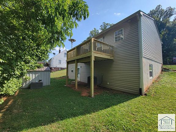 4th image of 1423 Rivermont Heights Rd