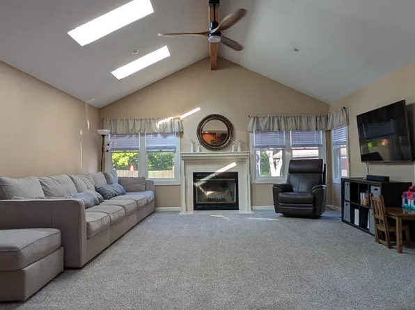 862 Louisiana Ave, Perrysburg, OH 43551