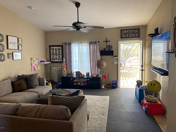 5th image of 2618 E Angela Dr