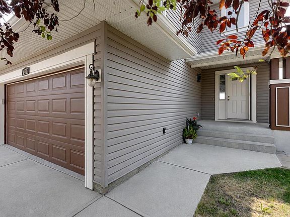 3rd image of 378 NW Sagewood Gdns SW
