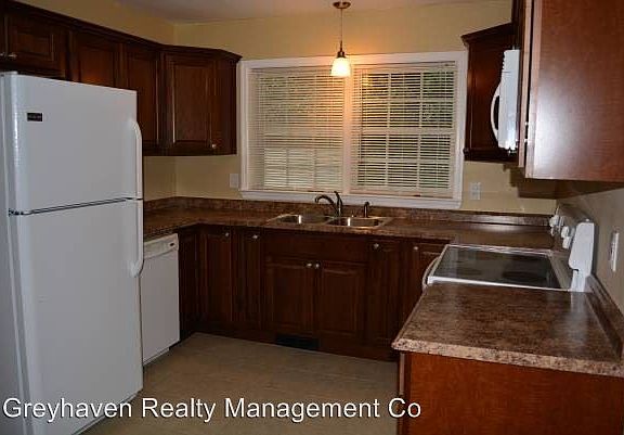 4th image of 3647 Thrushwood Dr