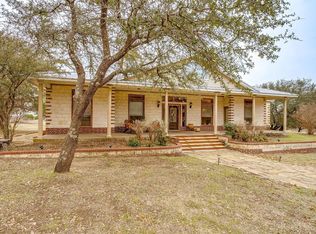 6137 Meadow Ridge Dr, Weatherford, TX 76087