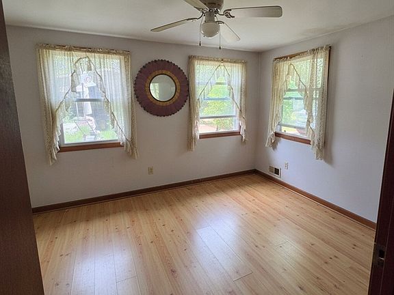 5th image of 851 Wendell Rd