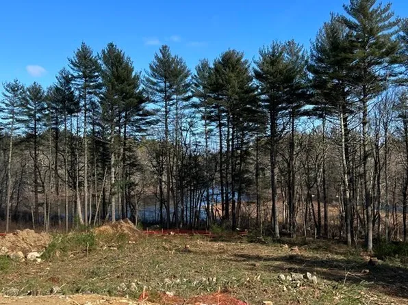 12 Goodwin Dr #12, Foxboro, MA 02035