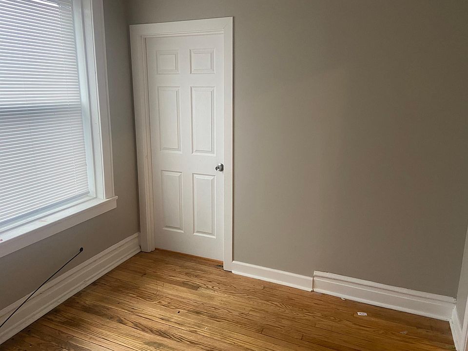 Bedroom attached bathroom