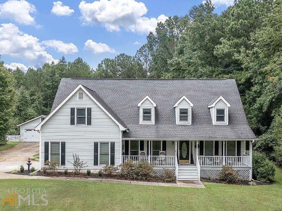 1st image of 275 N Oakland Cir