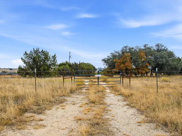 990 County Road 182, Stephenville, TX 76401