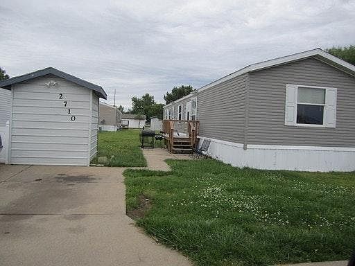 5th image of 2710 W Oxberry St
