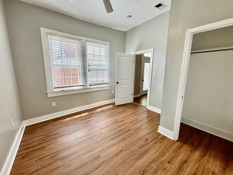 2923 Banks St — Photo 12