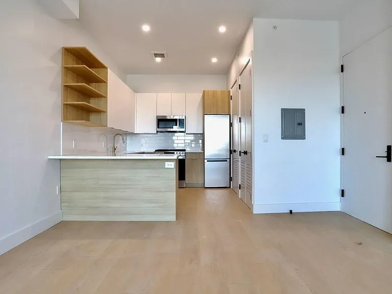 354 Broadway #2F — Photo 1