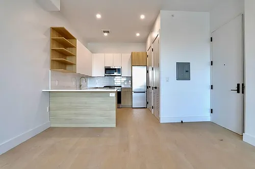 354 Broadway #2F Photo 1