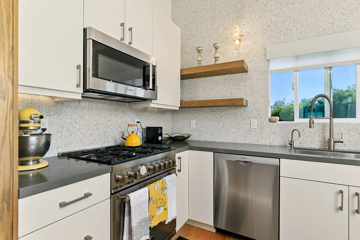1 bed, 500 sqft, $3,250 — Photo 4
