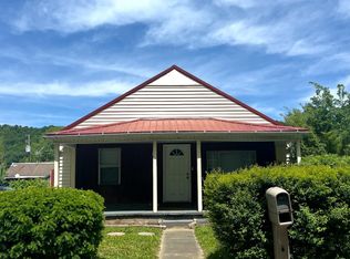 3650 Riverside Dr, Huntington, WV 25705