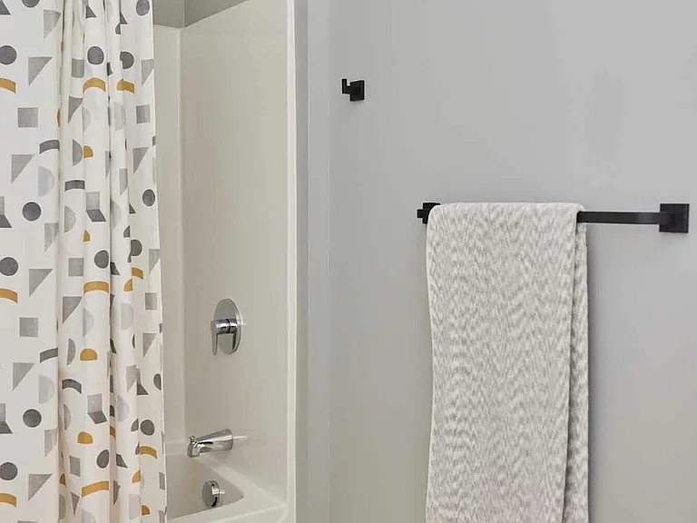 Pivot Apartments — Photo 52