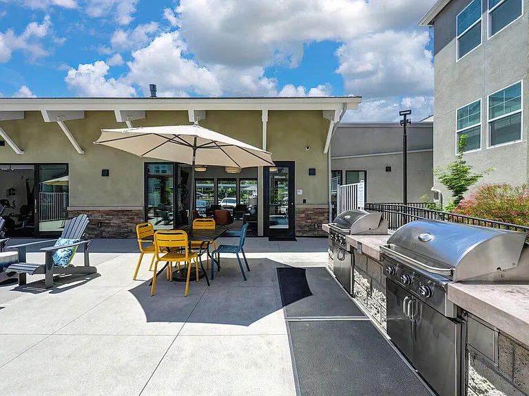 Vela Apartments — Photo 22