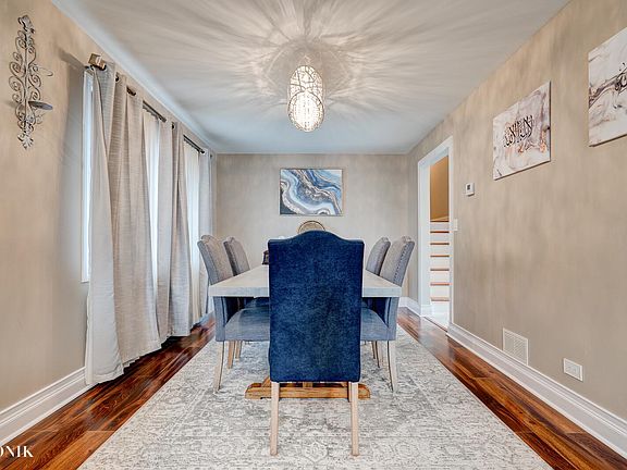 4th image of 6406 W 89th Pl