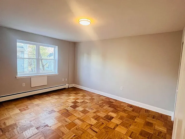 25 Washington Ave — Photo 16