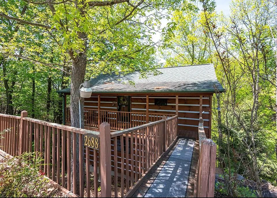 1st image of 2688 Valley Heights Dr