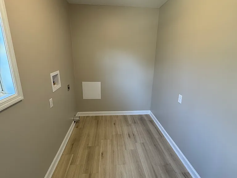 144 Buck Ln — Photo 9