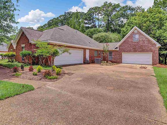5th image of 301 Fawnwood Dr
