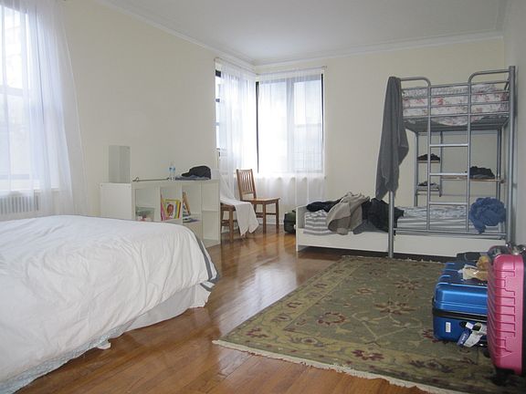 5th image of 405 E 51st St APT 5H