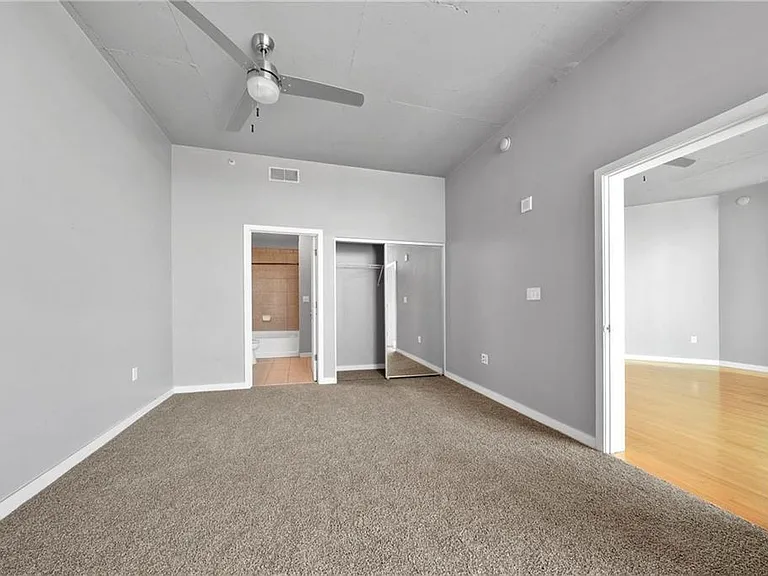 400 W Peachtree St NW #2504 — Photo 14