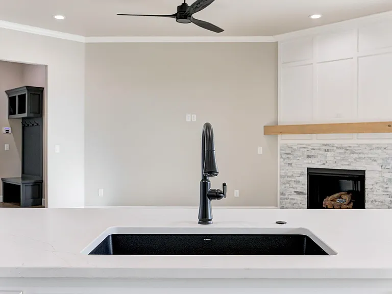 1811 Hollow Crest Ct — Photo 15