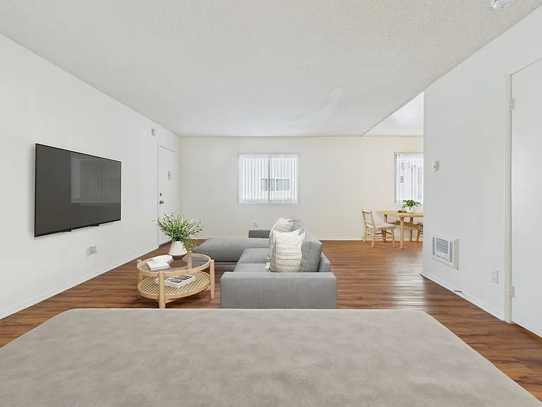 Gilmore Apartments - Van Nuys — Photo 15