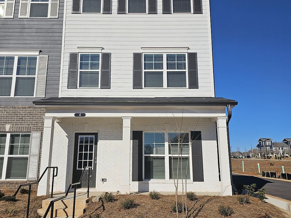 1st image of 4 Silver Ln