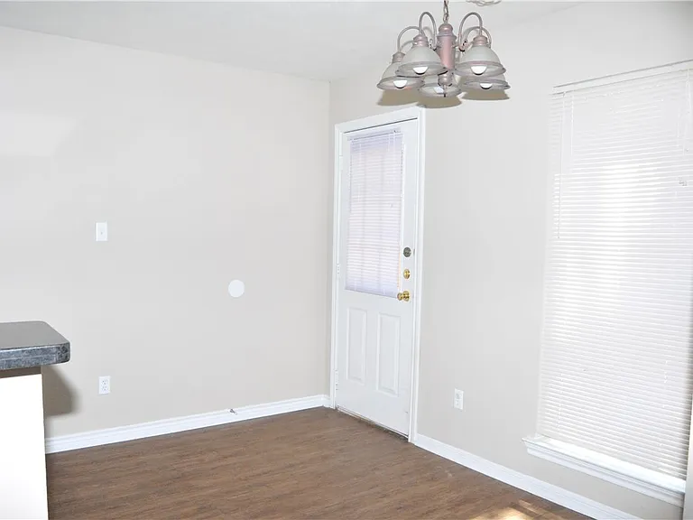 1206 Oney Hervey Dr — Photo 6