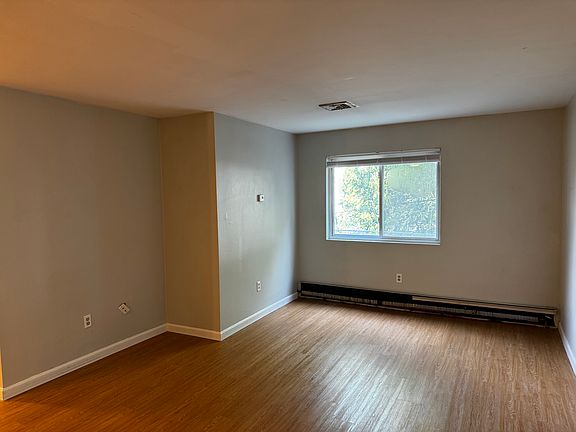 2nd image of 367 Woonasquatucket Ave APT 20