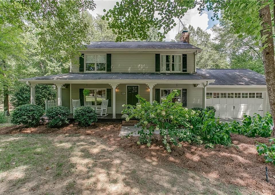 1st image of 2785 Sandy Creek Cir