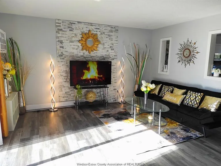3049 Meadowbrook Ln #29 — Photo 2
