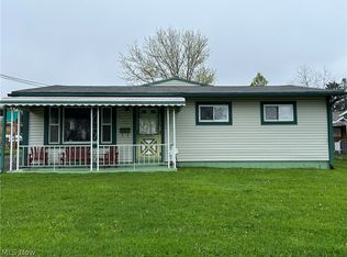 1329 Berwick Ave, Youngstown, OH 44505