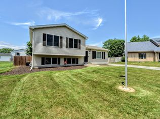 4002 Ridge Rd, Zion, IL 60099