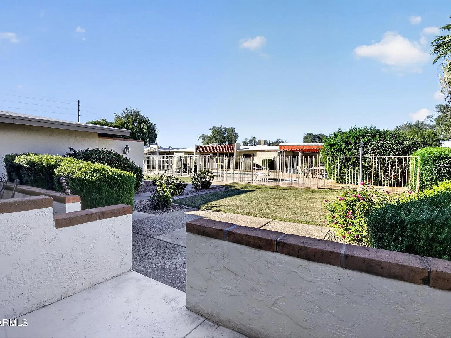 1 bed, 1.5 bath, 672 sqft, $2,500 — Photo 2