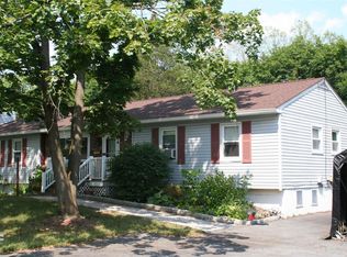 20 Seitz Ter, Poughkeepsie, NY 12603