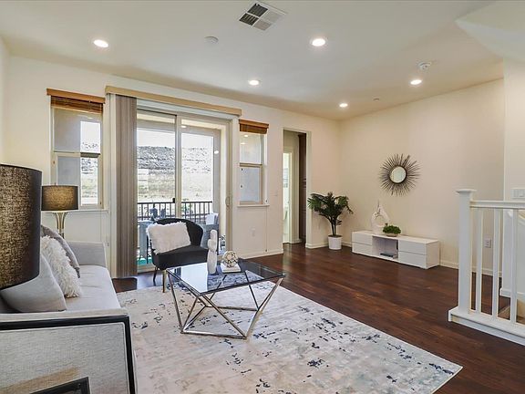 4th image of 232 Montalcino Cir