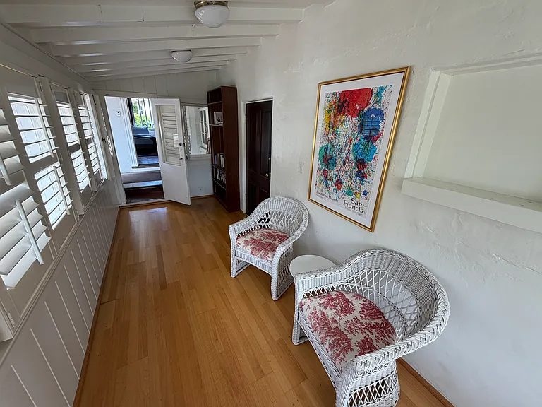311 Amalfi Dr — Photo 42