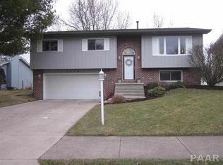 1514 W Kingsway Dr, Peoria, IL