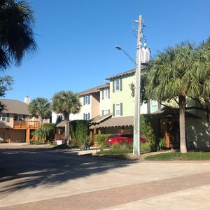 2815 Kabah Ct, Galveston, TX, 77554