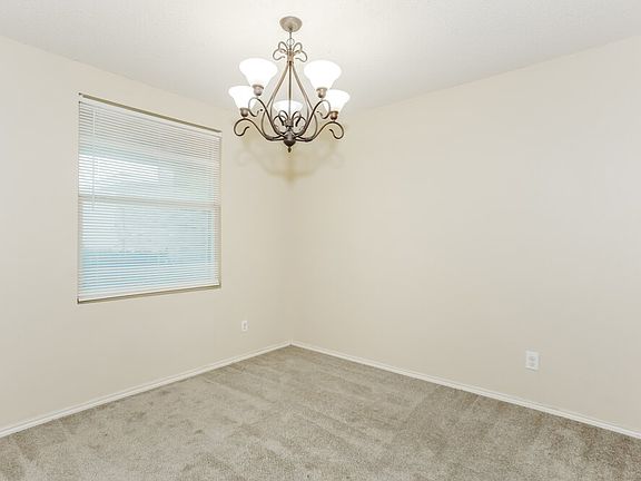 5th image of 129 Phlox Ln