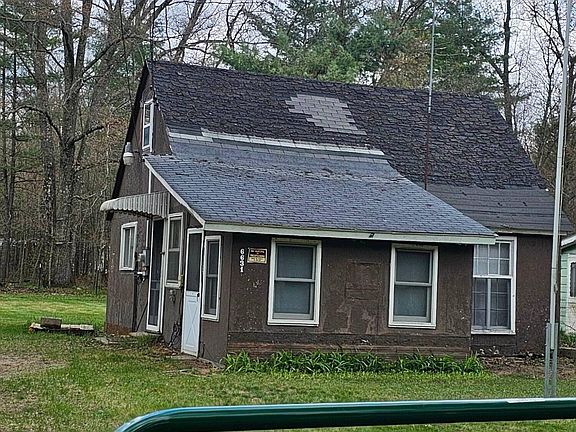 3rd image of 6631 E Hill St