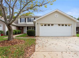 652 Huntingdon St, Elon, NC 27244