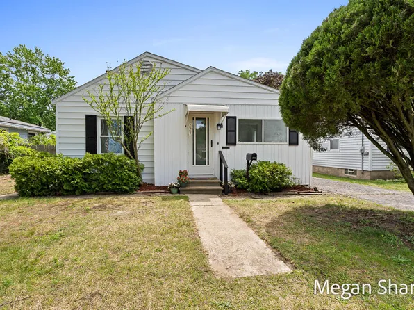 2557 Crozier Ave, Muskegon, MI 49441