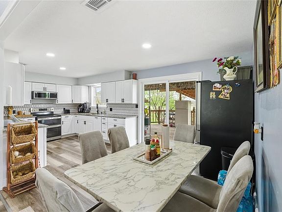 5th image of 5683 Botkin Rd