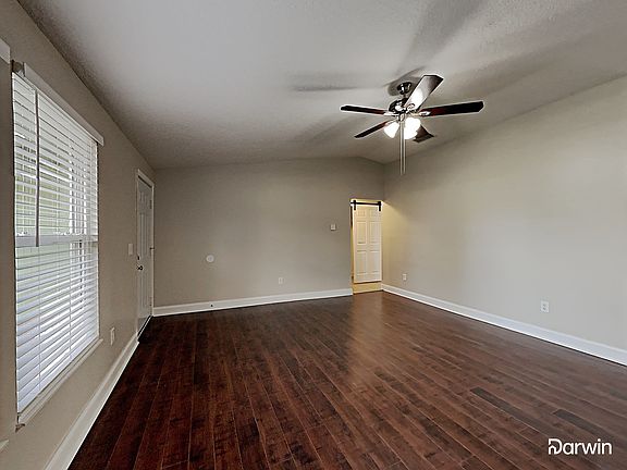 5th image of 3169 Indian Dr