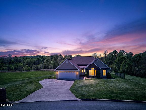 5th image of 513 Katie Ln
