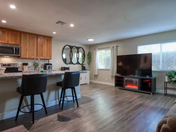 5615 Revelstok Dr APT 2, Sacramento, CA 95842