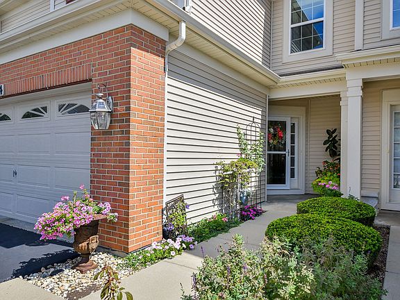 2nd image of 184 Birch Ln